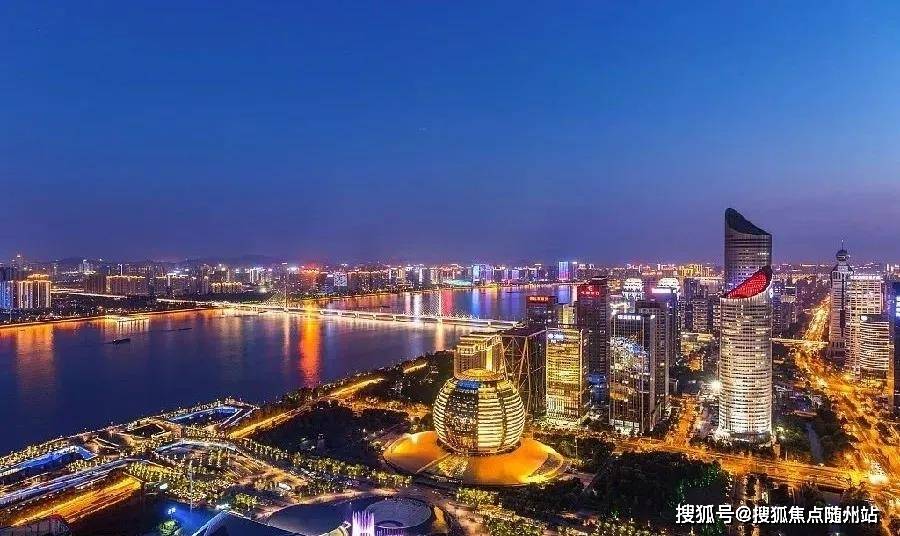 揭批:2025新澳门49精准免费大全,请全面2释义、解释与落实